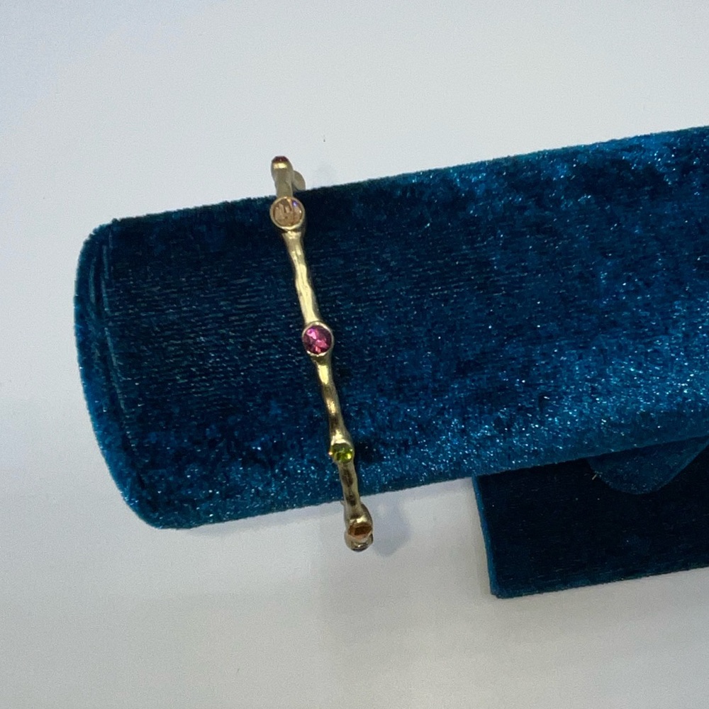 18k Gemstone Bangle - Picture 9 of 12